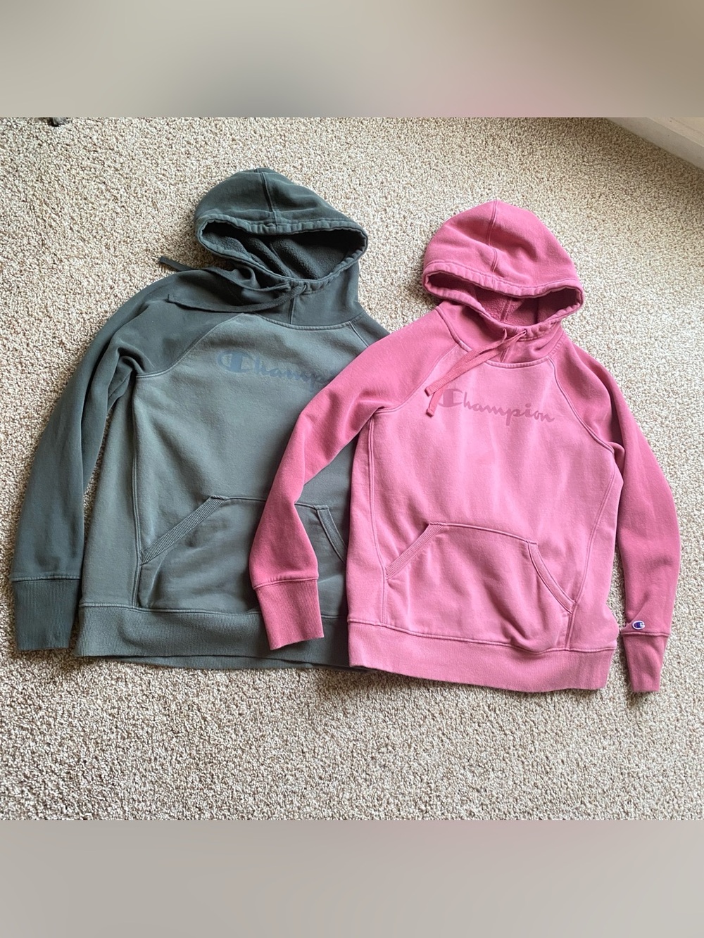 Champion Hoodie × 2